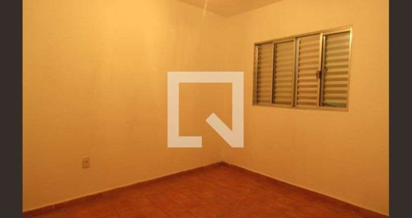 Casa para Aluguel - Jardim das Flores, 2 Quartos,  120 m² - Osasco