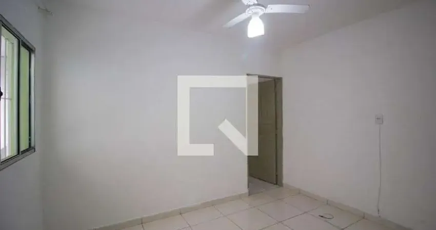 Casa para Aluguel - Itaquera, 1 Quarto,  57 m² - São Paulo