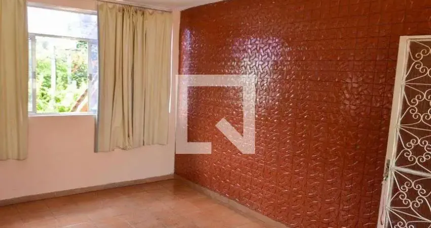 Casa para Aluguel - Taquara, 2 Quartos,  100 m² - Rio de Janeiro