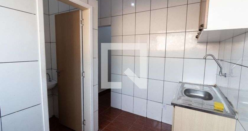 Kitnet / Stúdio para Aluguel - Jardim Éster Yolanda, 1 Quarto,  30 m² - São Paulo