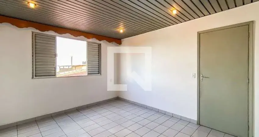 Casa para Aluguel - Jardim Brasília, 2 Quartos,  70 m² - São Paulo