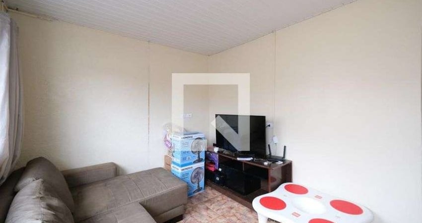 Casa para Aluguel - Xaxim, 3 Quartos,  56 m² - Curitiba