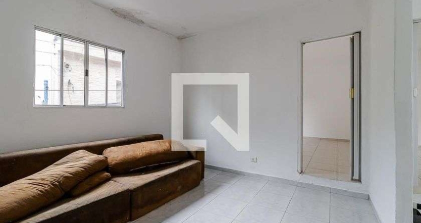 Casa para Aluguel - Vila Liviero, 2 Quartos,  70 m² - São Paulo