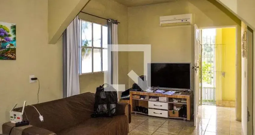 Casa para Aluguel - Vila Nova, 2 Quartos,  180 m² - Porto Alegre