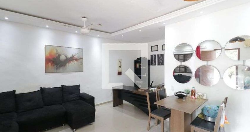 Casa para Aluguel - Quintino Bocaiúva, 1 Quarto,  300 m² - Rio de Janeiro