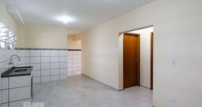 Casa para Aluguel - Vila Zat, 2 Quartos,  77 m² - São Paulo