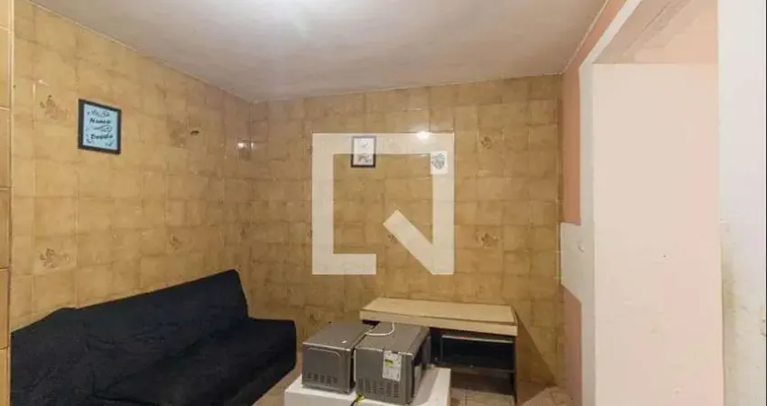 Casa para Aluguel - Boqueirão, 1 Quarto,  50 m² - Curitiba