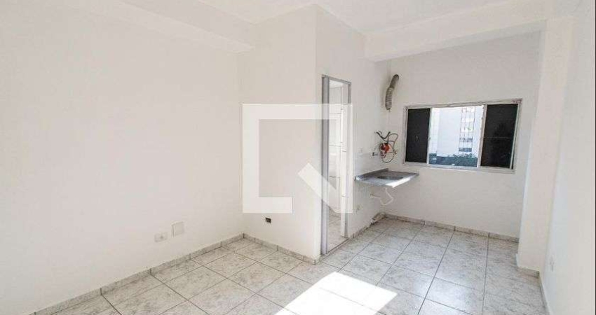 Kitnet / Stúdio para Aluguel - Liberdade, 1 Quarto,  16 m² - São Paulo