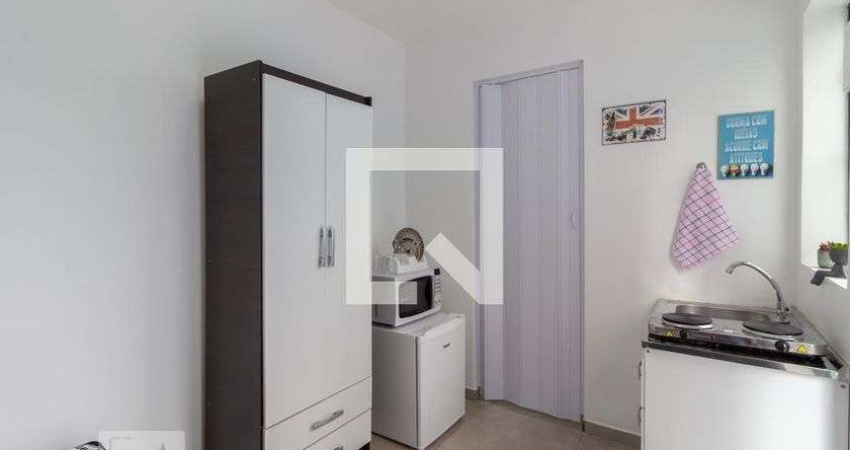 Kitnet / Stúdio para Aluguel - Cipava, 1 Quarto,  10 m² - Osasco