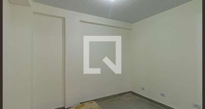 Kitnet / Stúdio para Aluguel - Uberaba, 1 Quarto,  25 m² - Curitiba