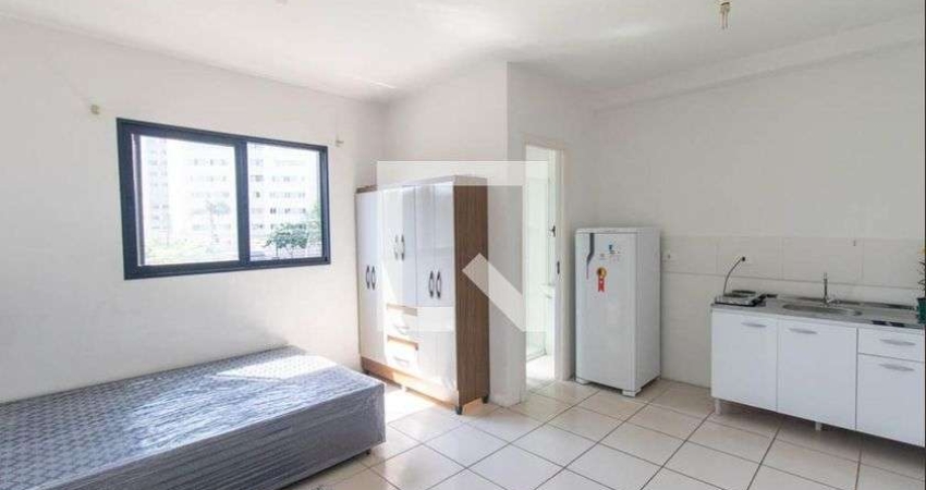 Kitnet / Stúdio para Aluguel - Fanny, 1 Quarto,  18 m² - Curitiba