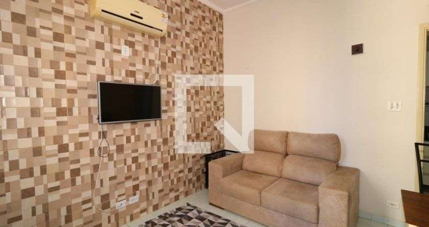 Kitnet / Stúdio para Aluguel - Guilhermina, 1 Quarto,  38 m² - Praia Grande