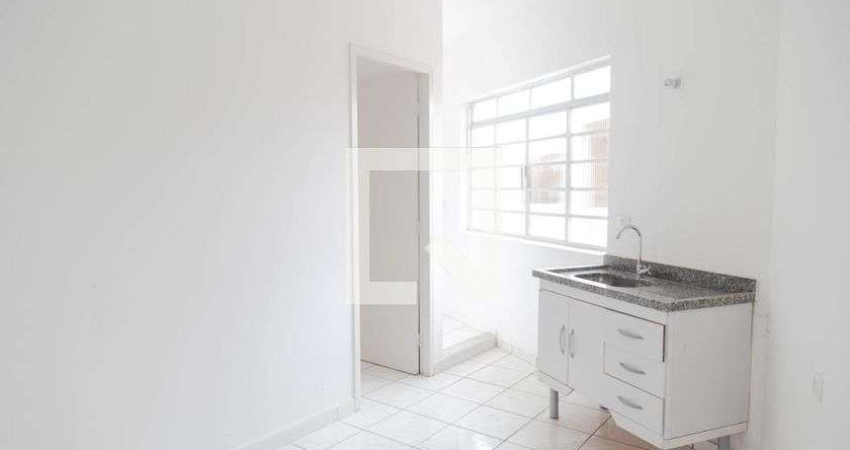 Kitnet / Stúdio para Aluguel - Jardim Palmira, 1 Quarto,  30 m² - Guarulhos