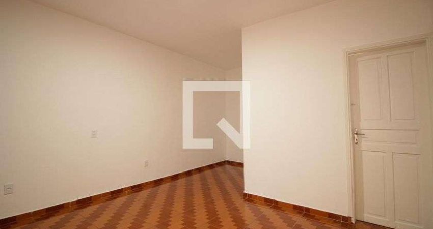 Casa para Aluguel - Vila Santa Clara, 1 Quarto,  68 m² - São Paulo
