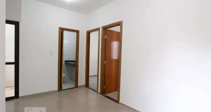 Apartamento para Aluguel - Vila Carmosina, 2 Quartos,  40 m² - São Paulo