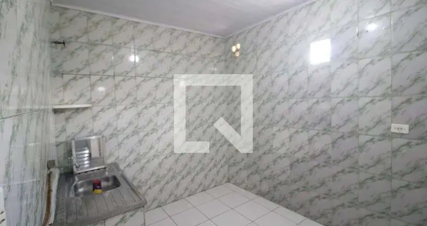 Casa para Aluguel - Socorro, 2 Quartos,  32 m² - São Paulo