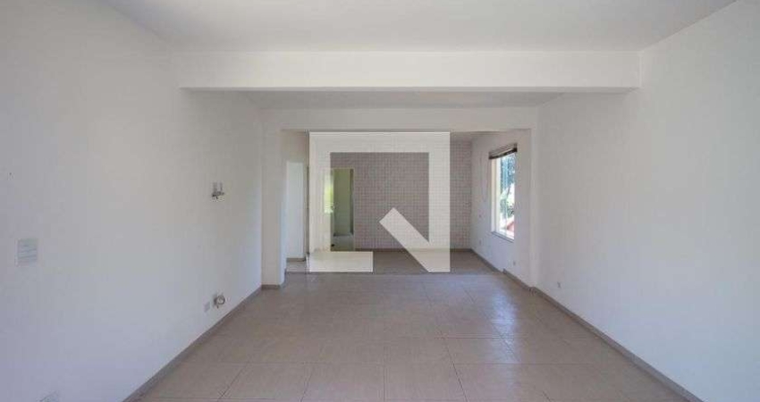 Casa para Aluguel - Itaim Paulista, 3 Quartos,  120 m² - São Paulo