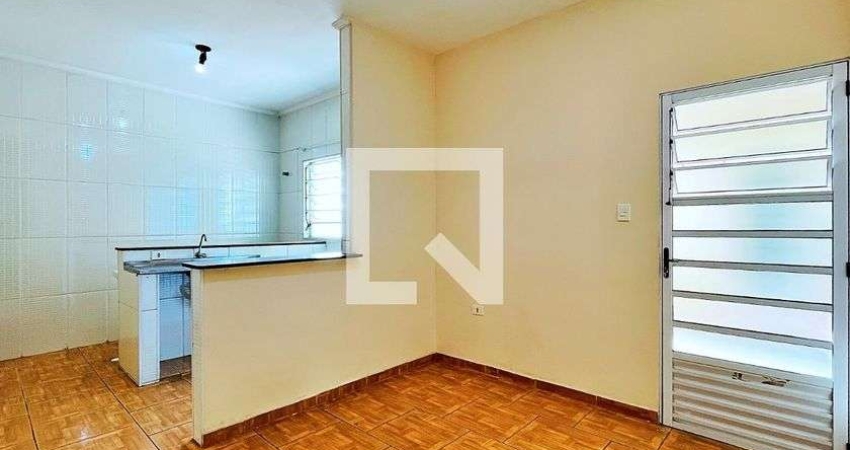 Casa para Aluguel - Jardim Presidente Dutra, 1 Quarto,  60 m² - Guarulhos