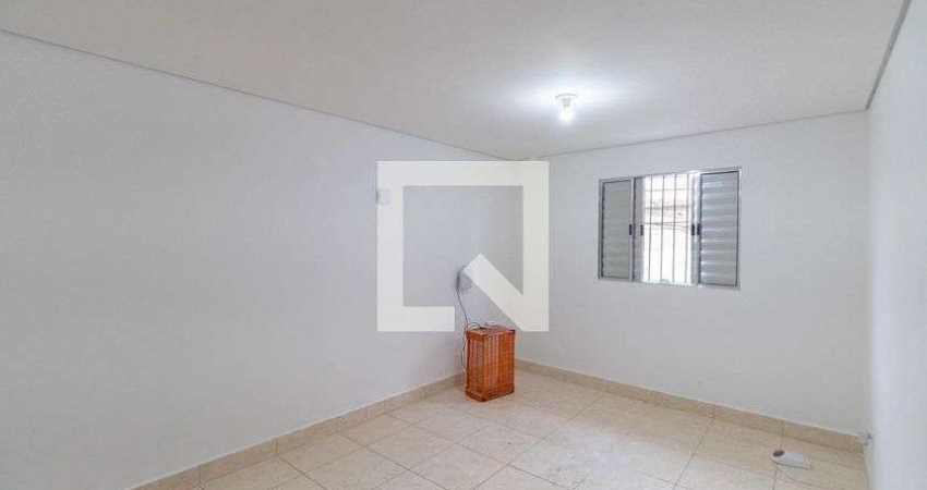Casa para Aluguel - Ponte Rasa, 1 Quarto,  65 m² - São Paulo