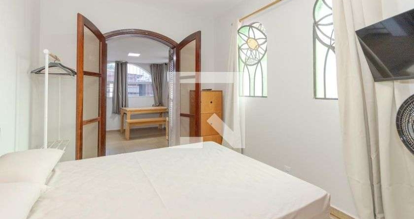 Casa para Aluguel - Campo Belo, 1 Quarto,  23 m² - São Paulo