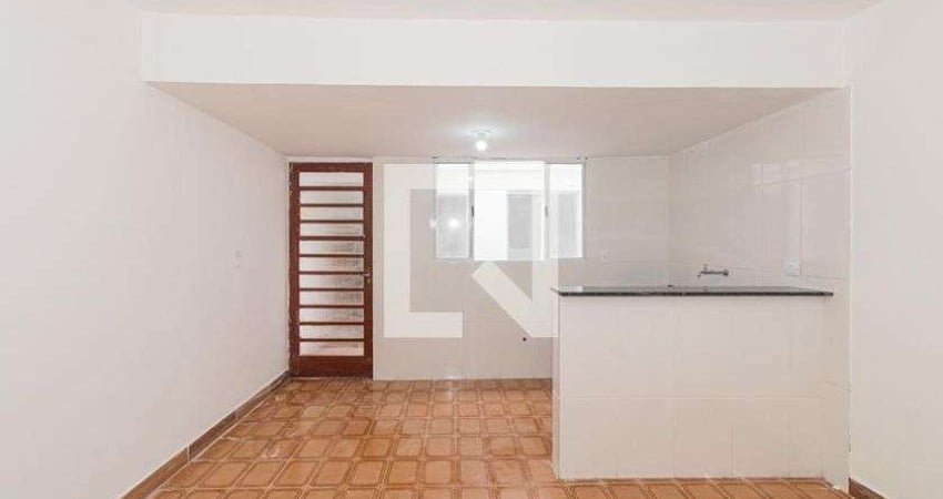 Casa para Aluguel - Vila Constança , 1 Quarto,  73 m² - São Paulo