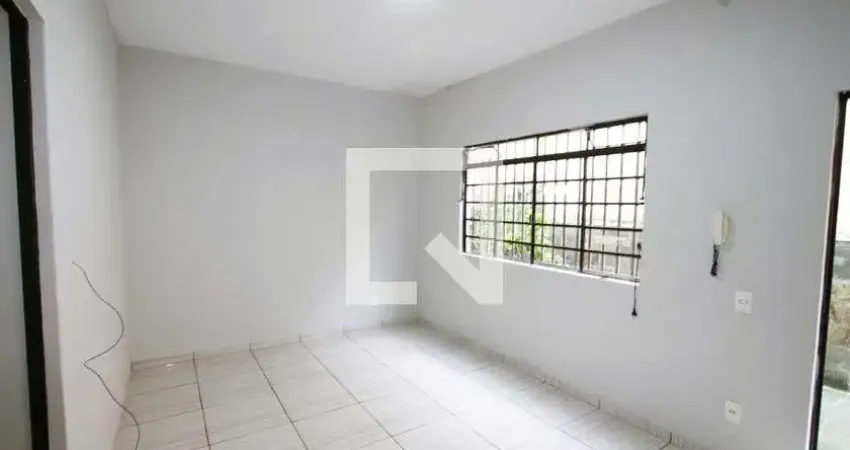 Casa para Aluguel - Betânia, 3 Quartos,  100 m² - Belo Horizonte