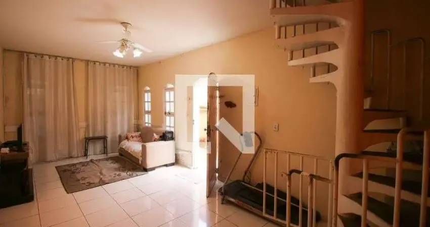 Casa para Aluguel - Itaim Paulista, 3 Quartos,  150 m² - São Paulo