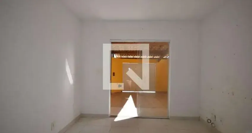 Casa para Aluguel - Campo Grande, 2 Quartos,  160 m² - Rio de Janeiro