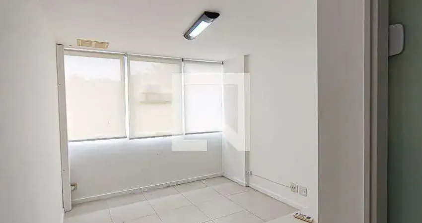 Kitnet / Stúdio para alugar na Avenida Olof Palme, Jacarepaguá, Rio de Janeiro