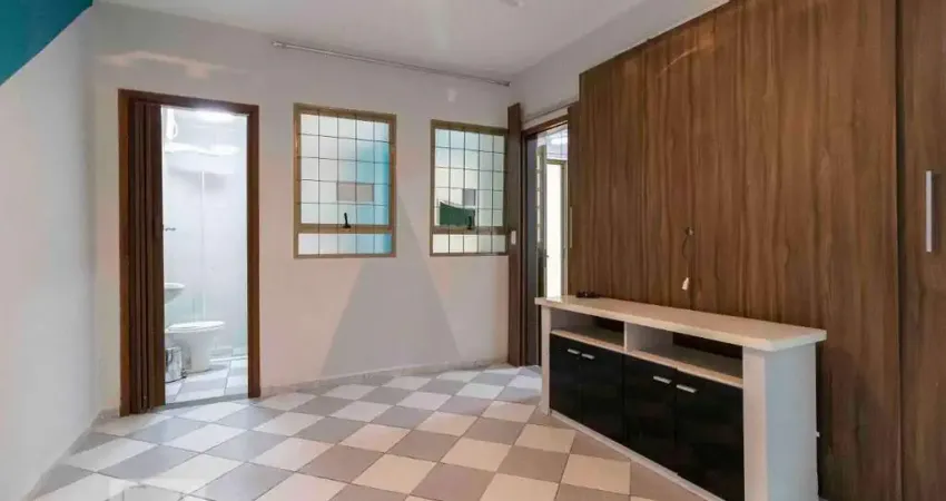 Casa para Aluguel - Vila Ema, 2 Quartos,  60 m² - São Paulo