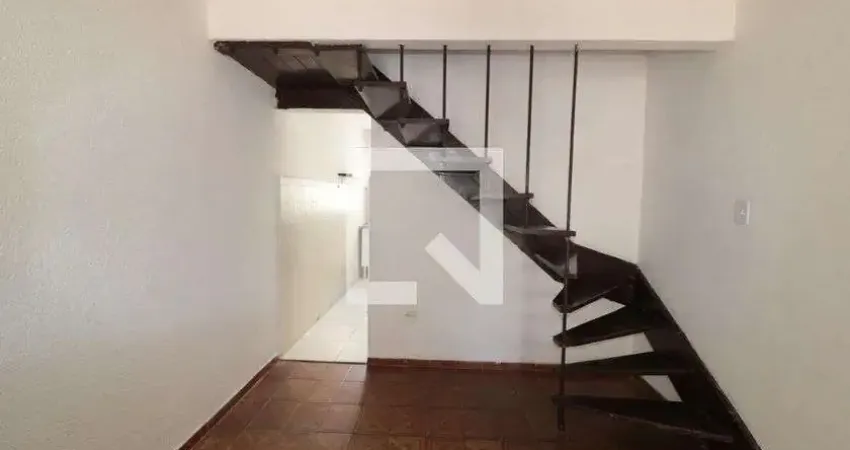 Casa para Aluguel - Tatuapé, 2 Quartos,  80 m² - São Paulo