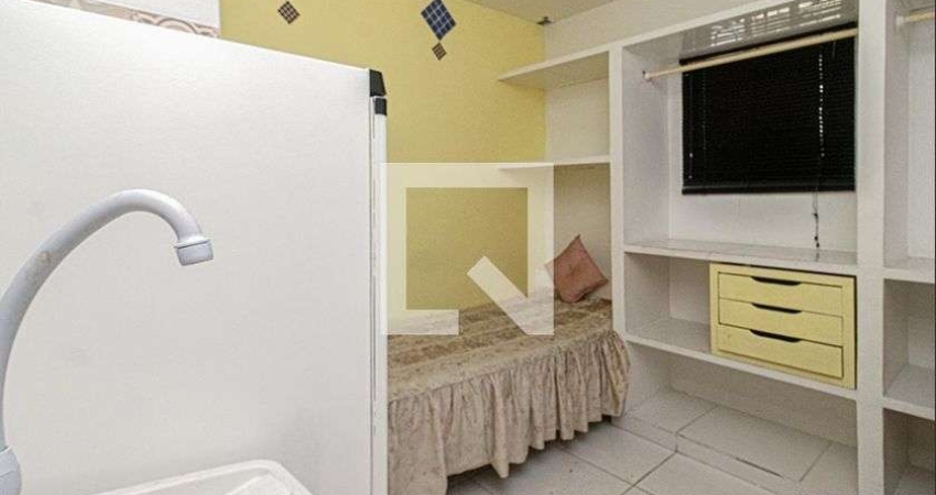 Kitnet / Stúdio para Aluguel - Aclimação, 1 Quarto,  20 m² - São Paulo