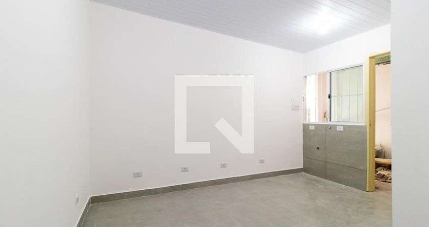 Kitnet / Stúdio para Aluguel - Uberaba, 1 Quarto,  30 m² - Curitiba