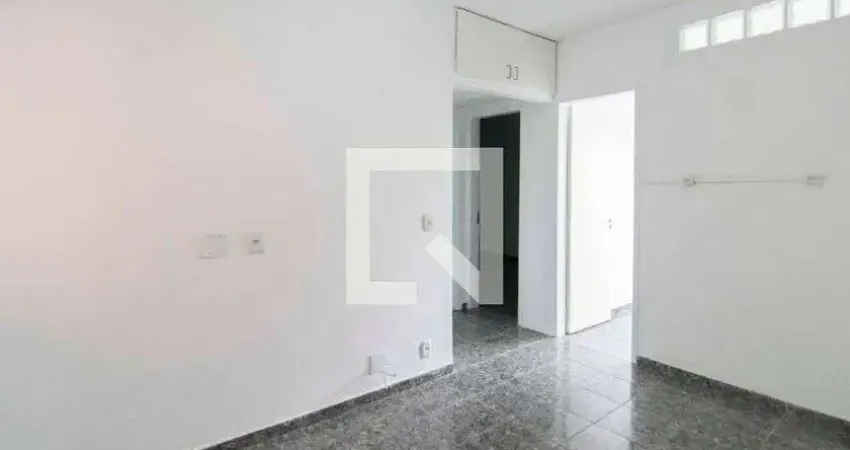 Apartamento para Aluguel - Vila Serralheiro, 3 Quartos,  68 m² - São Paulo