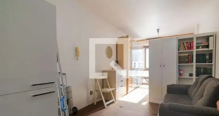 Kitnet / Stúdio para Aluguel - Cidade Baixa, 1 Quarto,  38 m² - Porto Alegre