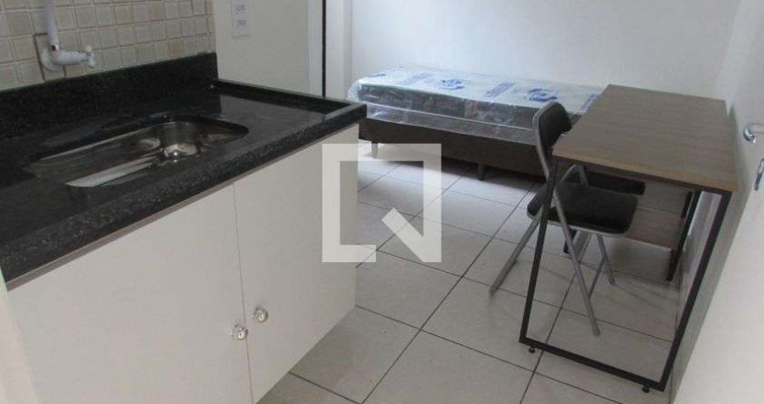 Kitnet / Stúdio para Aluguel - Butantã, 1 Quarto,  17 m² - São Paulo