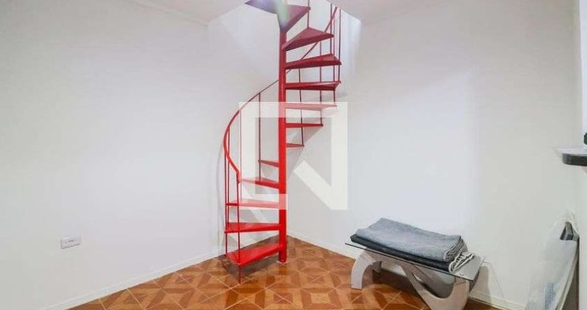 Casa para Aluguel - Cidade São Francisco , 1 Quarto,  40 m² - São Paulo