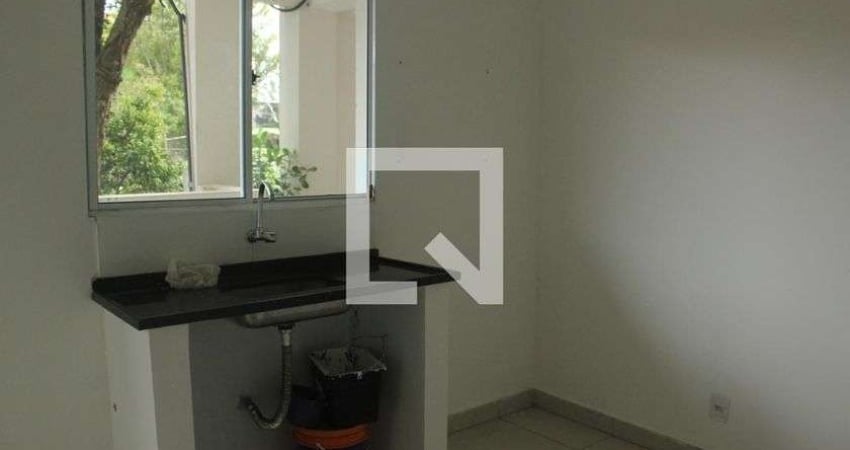 Kitnet / Stúdio para Aluguel - Guarapirangan, 1 Quarto,  31 m² - São Paulo