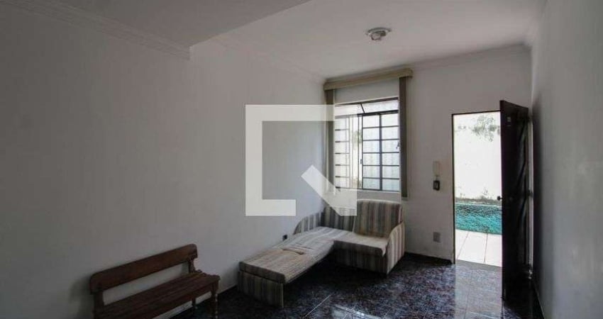 Casa para Aluguel - Itapoã, 2 Quartos,  65 m² - Belo Horizonte