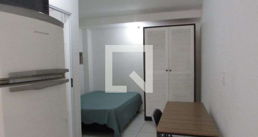 Kitnet / Stúdio para Aluguel - Butantã, 1 Quarto,  17 m² - São Paulo