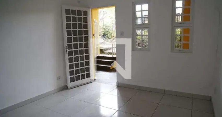 Casa para Aluguel - Jaraguá, 3 Quartos,  80 m² - São Paulo