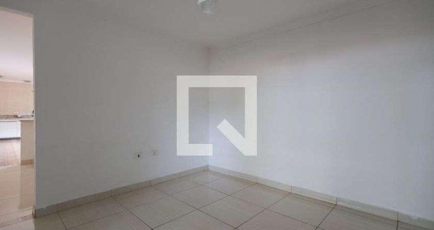 Casa para Aluguel - Vila Santa Maria, 2 Quartos,  100 m² - São Paulo