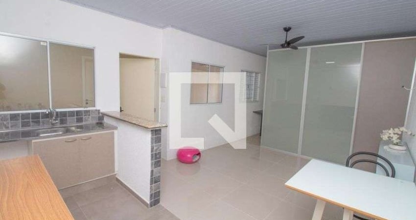 Casa para Aluguel - Aricanduva, 1 Quarto,  32 m² - São Paulo