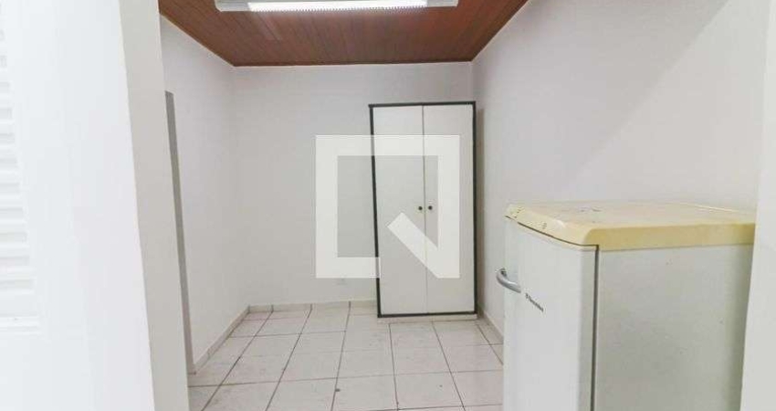 Kitnet / Stúdio para Aluguel - Butantã, 1 Quarto,  16 m² - São Paulo