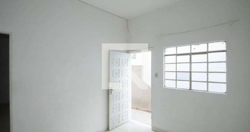 Casa para Aluguel - Vila Guilherme, 2 Quartos,  80 m² - São Paulo