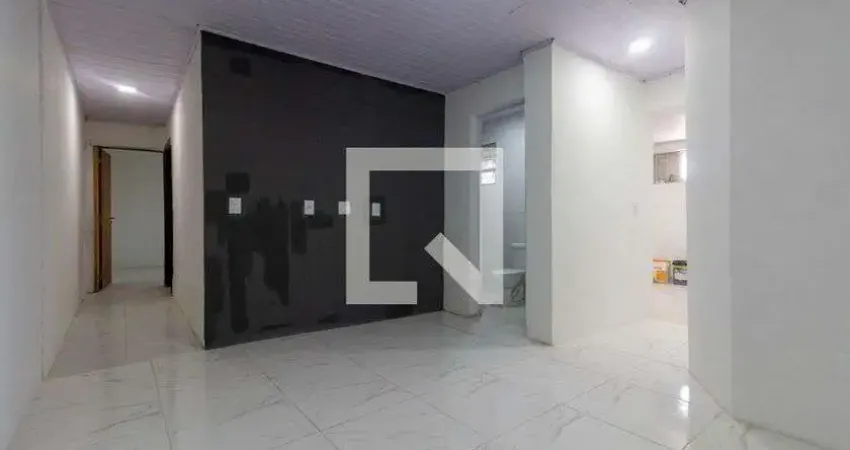 Casa com 2 quartos para alugar na Rua Ota, Vila Ré, São Paulo