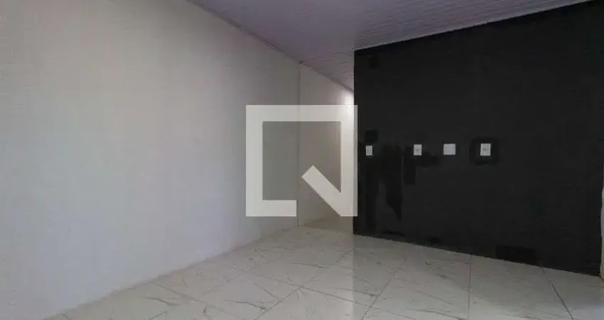 Casa com 2 quartos para alugar na Rua Ota, Vila Ré, São Paulo