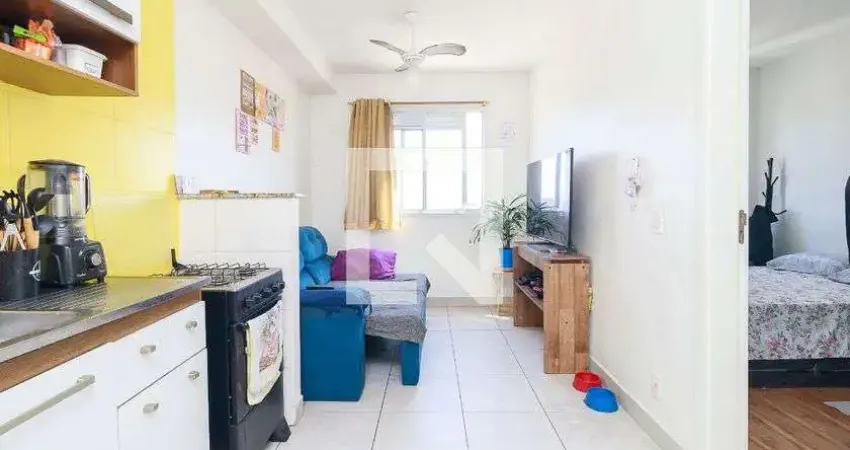 Apartamento para Aluguel - Parque Maria Helena, 1 Quarto,  30 m² - São Paulo