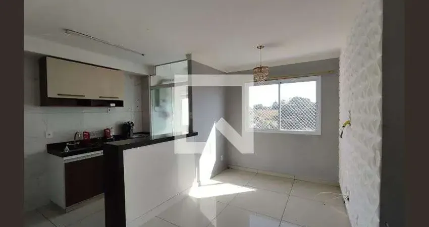 Apartamento para Aluguel - Vila Carmosina, 2 Quartos,  45 m² - São Paulo