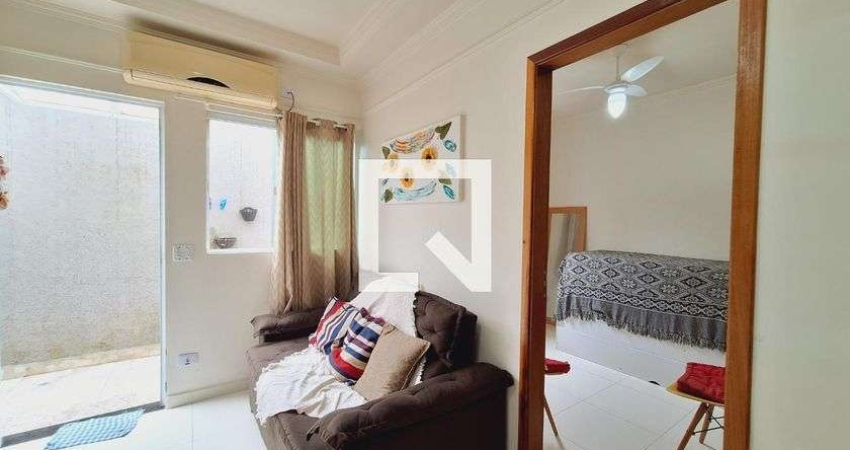 Casa para Aluguel - Vila Caiçara, 2 Quartos,  53 m² - Praia Grande